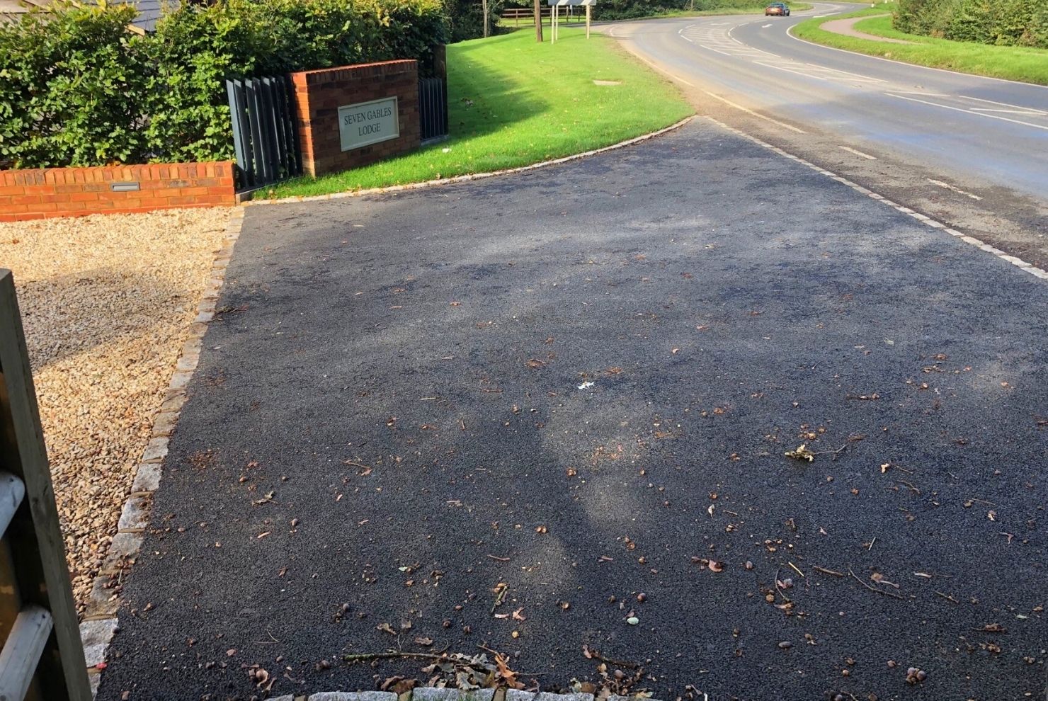 Crossover at new enterance drive