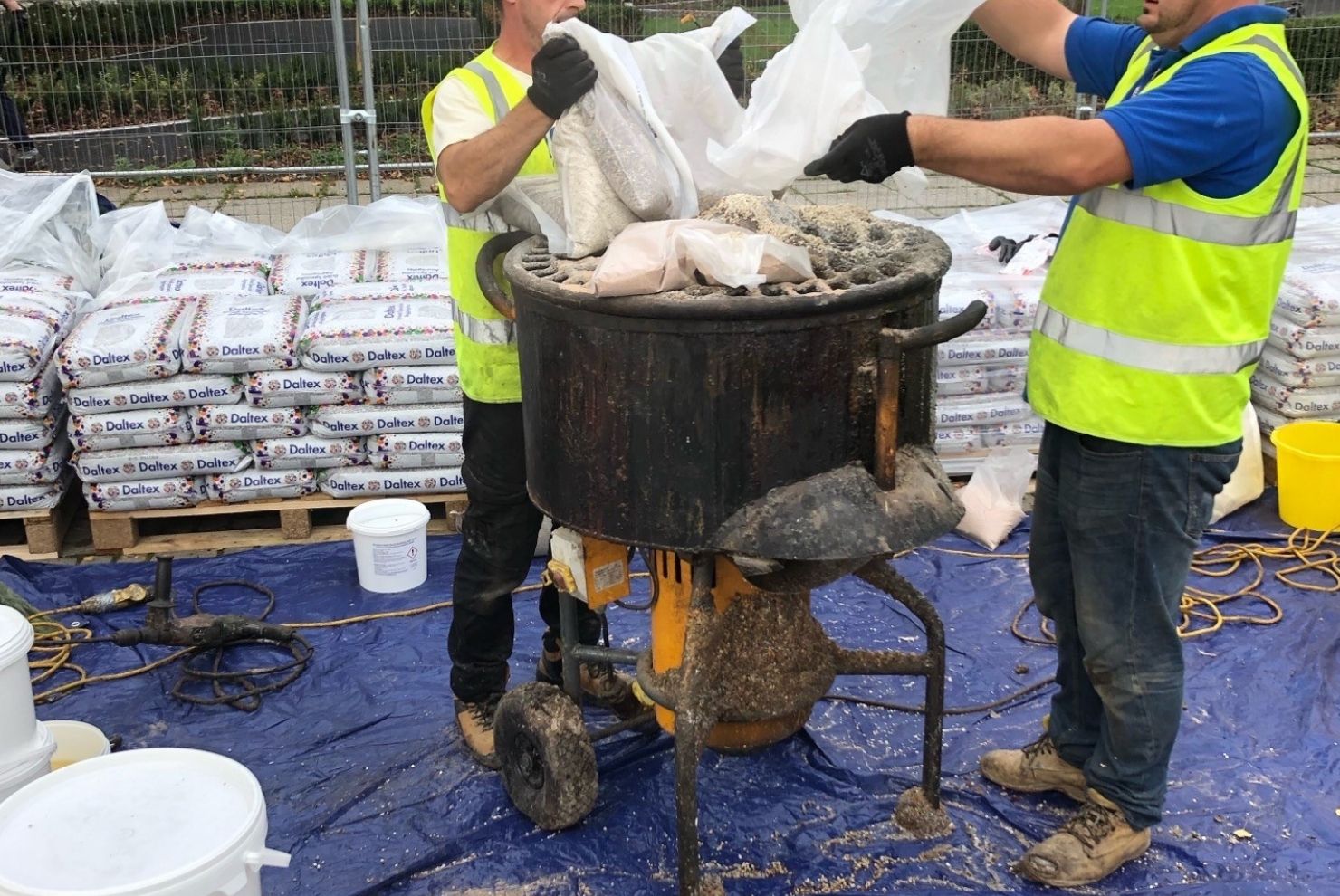 Resin Bound surfacing mixing