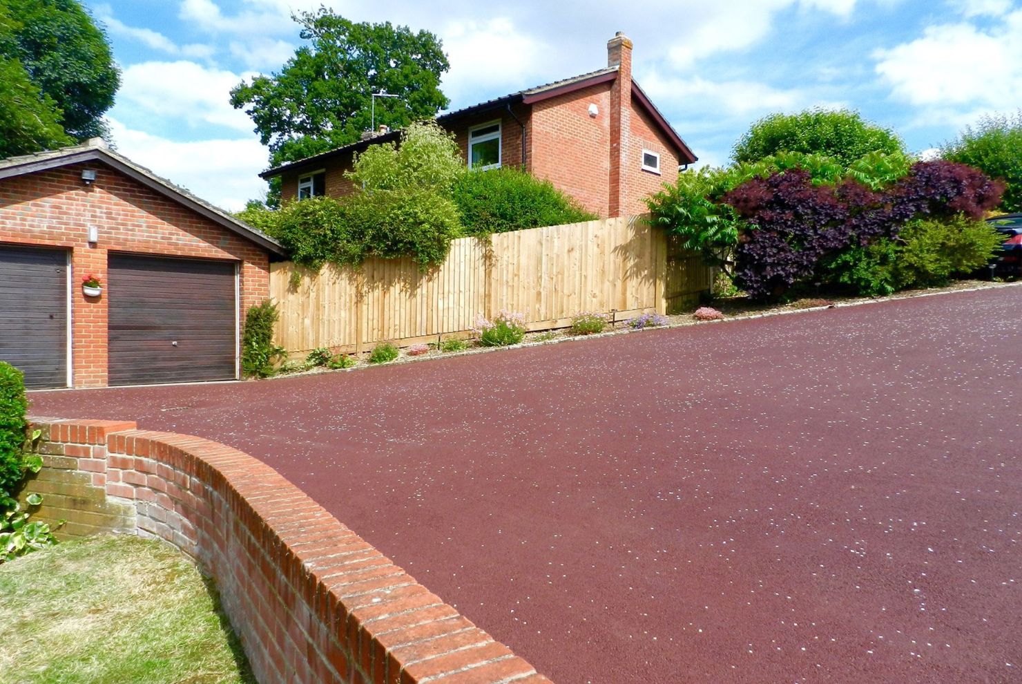 Red 6mm SMA with White Spa